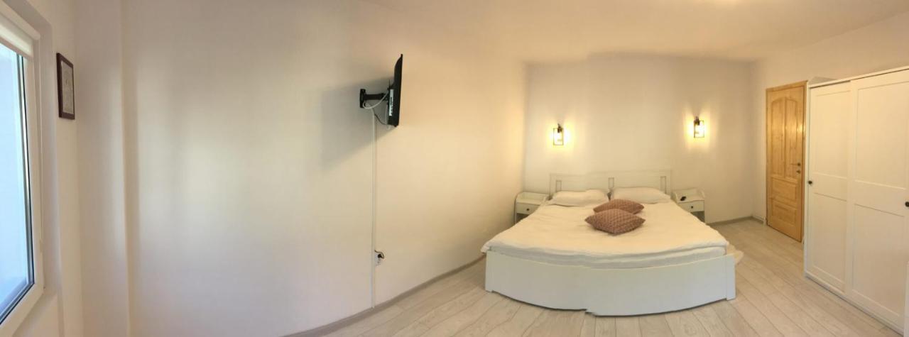 Patricia Apartment Sinaia Esterno foto